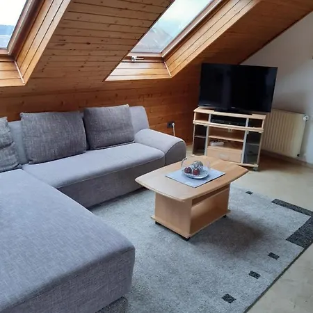 Haus Storck Mit Parkplatz Und Im Eg Angenehm Kuehl Appartement